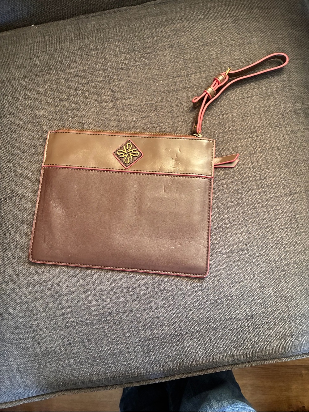 Simply Vera Vera Wang Colorblock Wristlet Clutch – Brown & Tan
